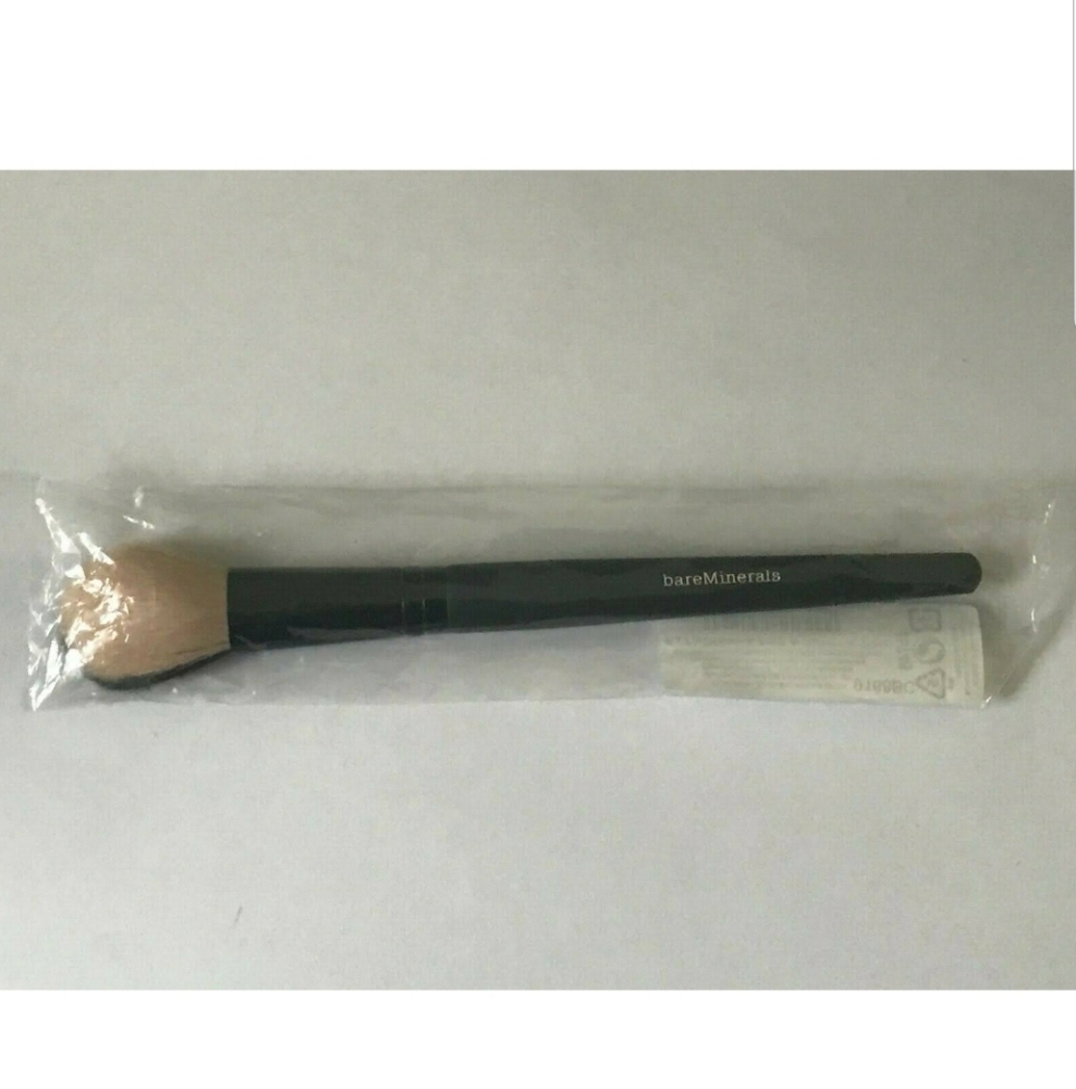 Bareminerals Dual-Finish Blush & Contour Brush ♥ - Picture 6 of 6
